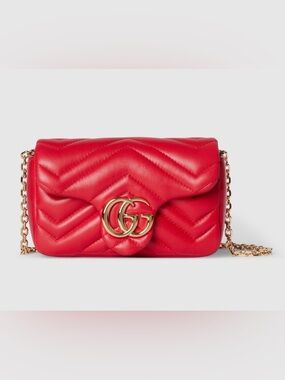 Gucci GG Marmont Mini Leather Crossbody Bag in Red